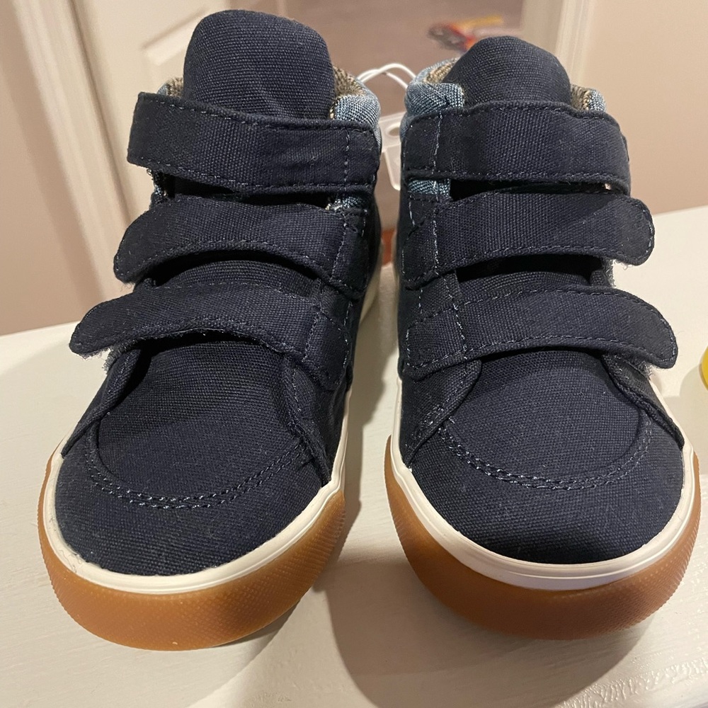 NWT old navy high top sneakers toddler size 9